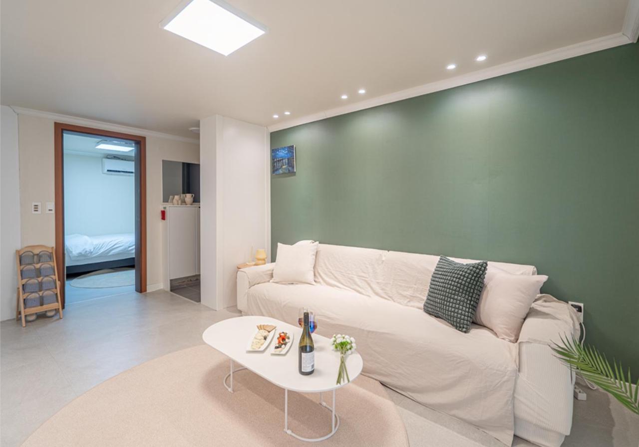 Osondoson Stay-5min To Hapjeong Station, Family Favorites, 3bed Room, Large Living * Séoul