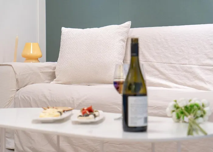 Osondoson Stay-5Min To Hapjeong Station, Family Favorites, 3Bed Room, Large Living Room
